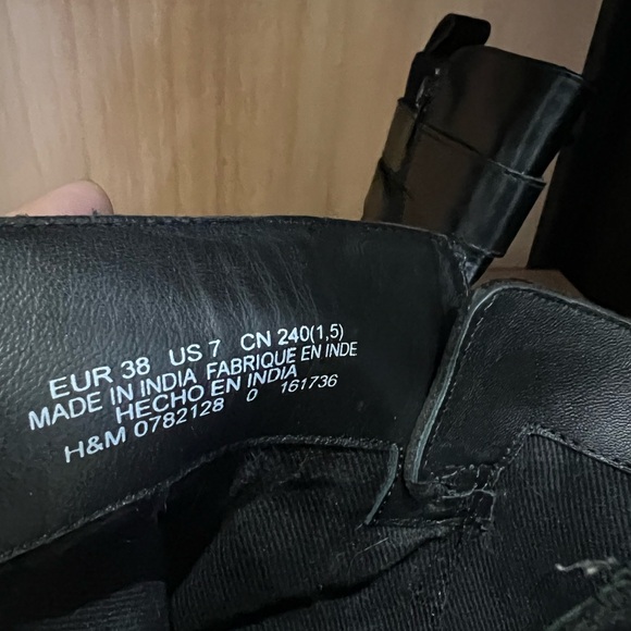 H&M Black Leather/Suede Ankle Boots Block Heel with Gold Accent Buckle - Picture 9 of 9